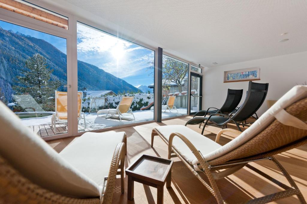 Kreativ Hotel Landhaus Schweigl Ultimo Exterior photo
